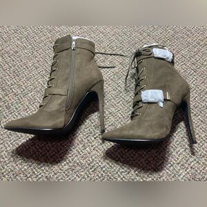 Shoe Dazzle Maxwell Style Olive Green Stiletto Heeled Booties